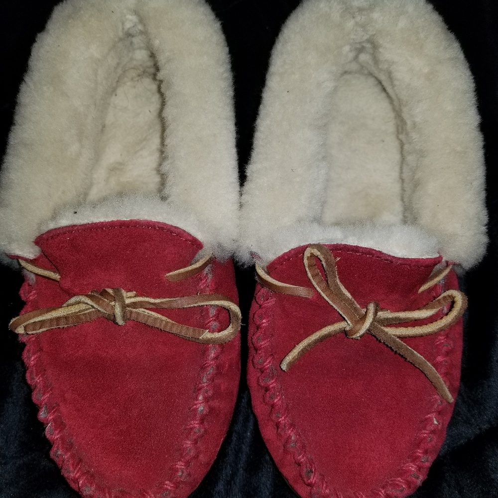 Beautiful LL Bean red moccasins size 6